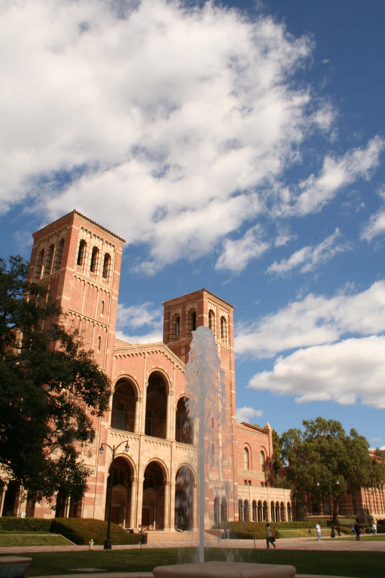 Historic UCLA Campus Wallpaper