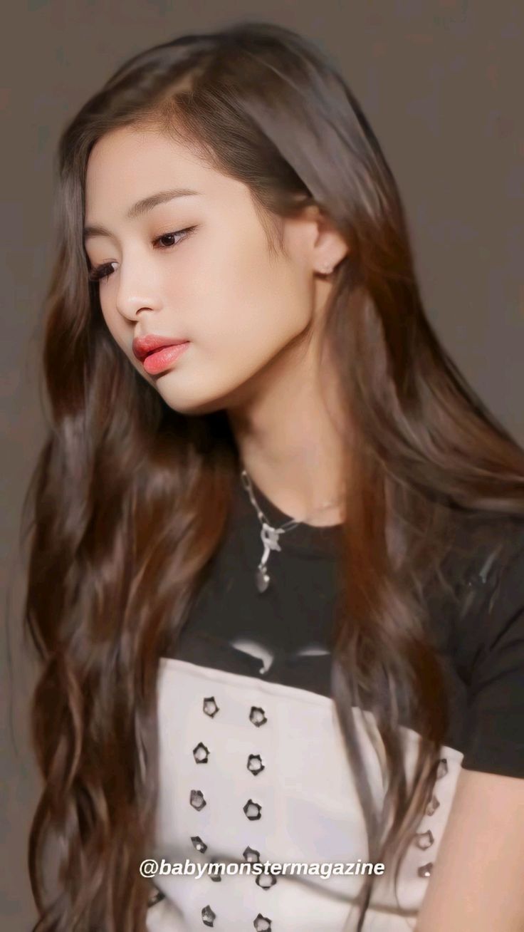 Babymonster Ahyeon Wallpaper