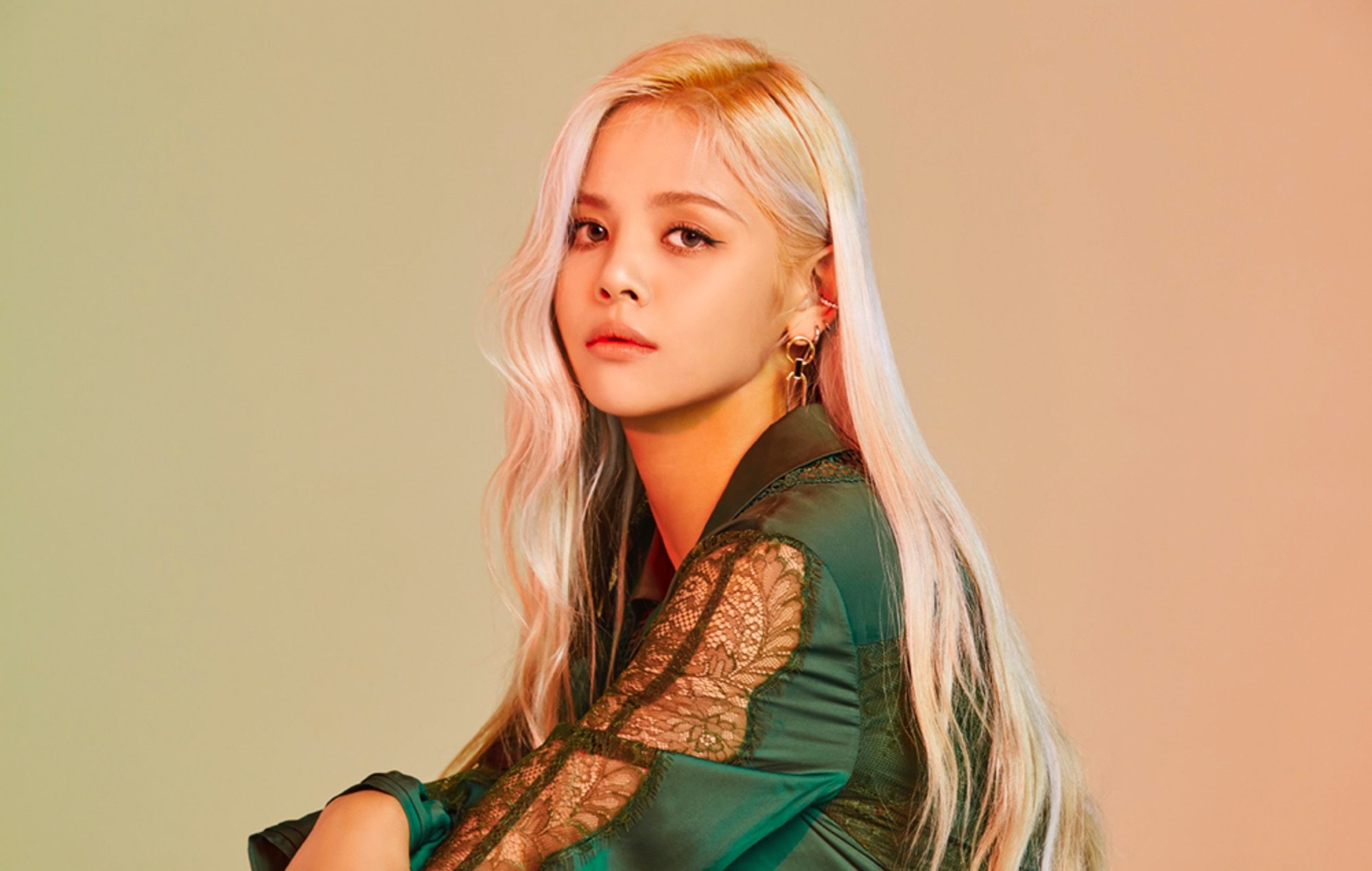 Sorn leaves CLC and CUBE Entertainment