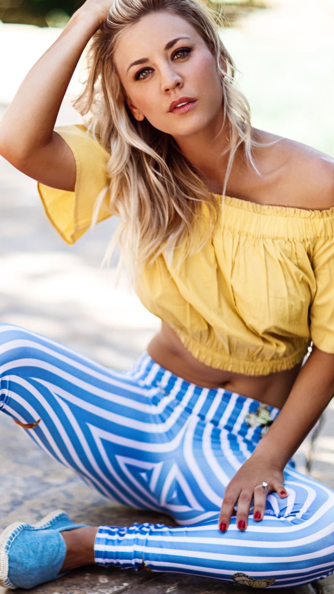 Blonde, Celebrity, Actress, Kaley Cuoco