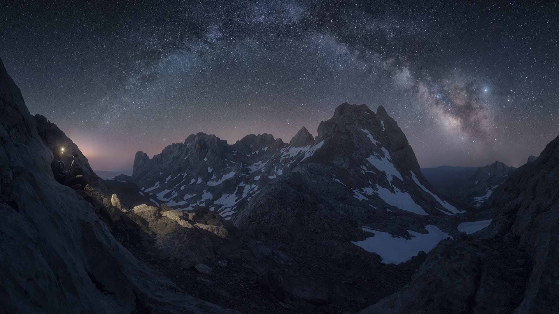 Milky Way Theme for Windows 10 and 11