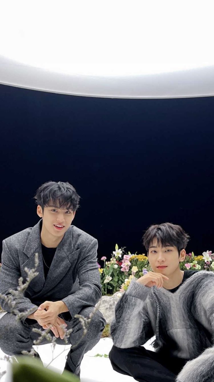 ♡ WALLPAPER LOCKSCREEN