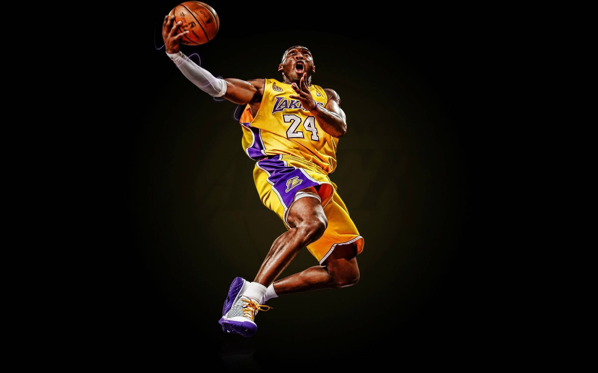 Download Kobe Bryant Dazzles the Crowd