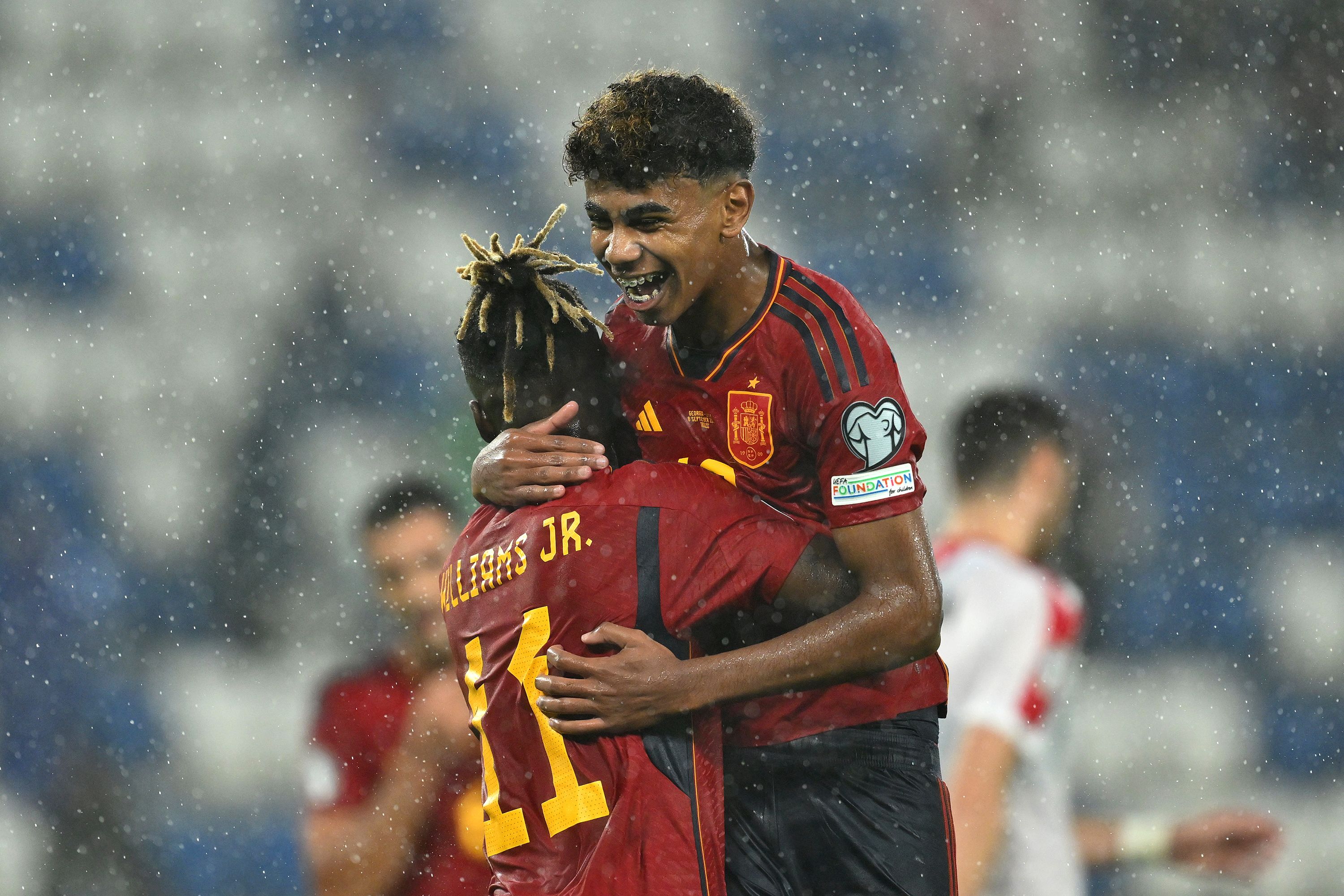 Lamine Yamal enjoys historic debut