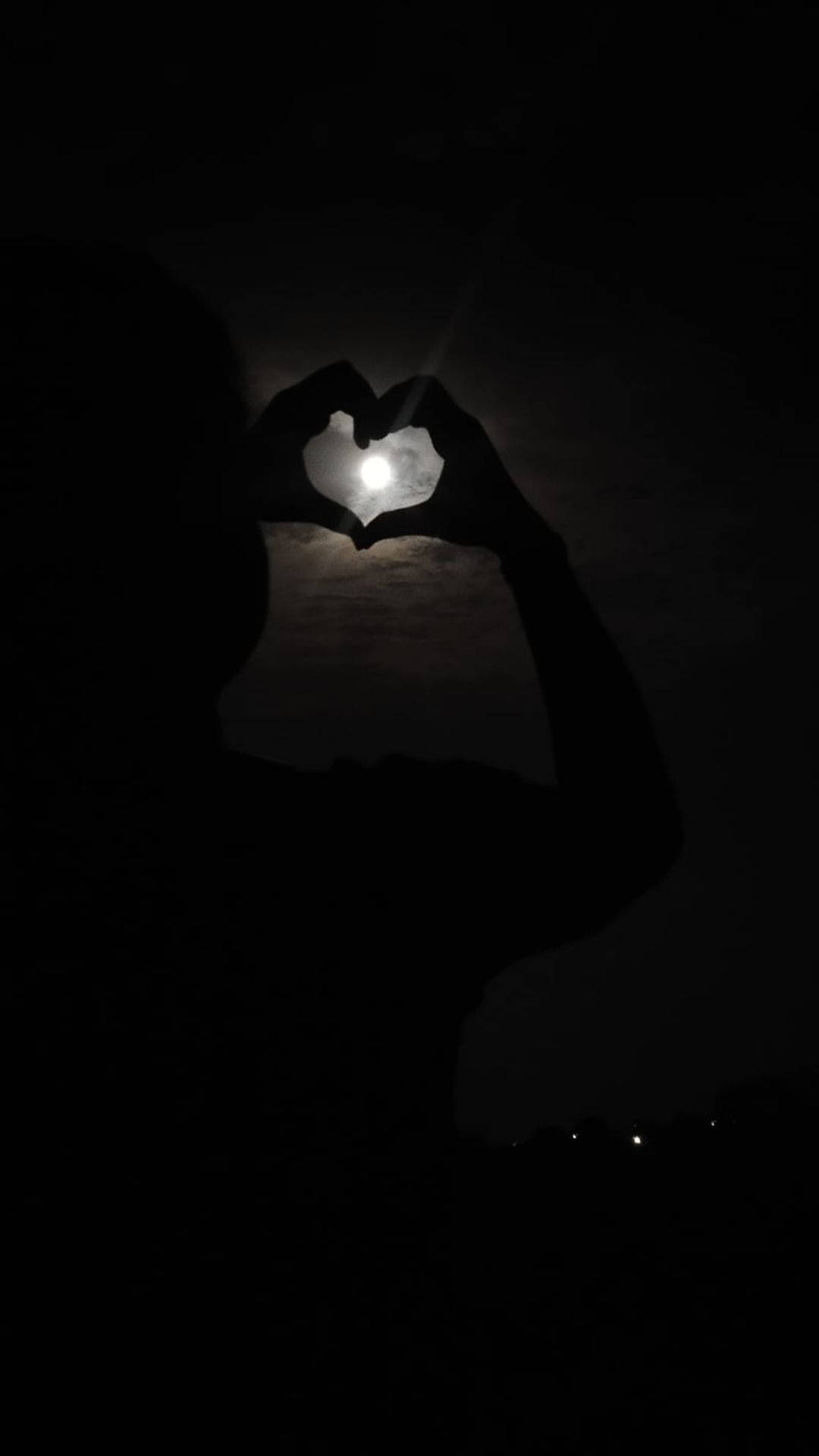 Download Black Heart Wallpaper
