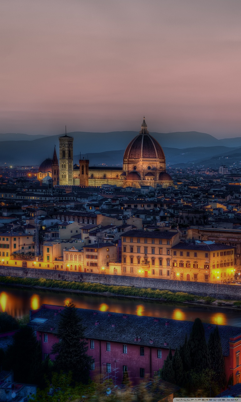 Dusk in Florence, Italy Ultra HD