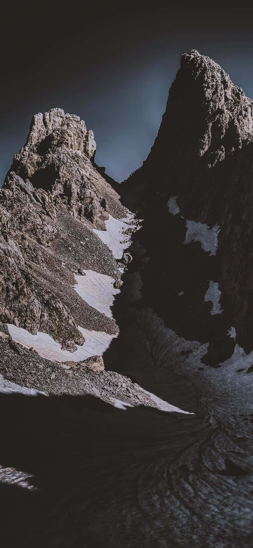 4k Dark Mountain Wallpaper
