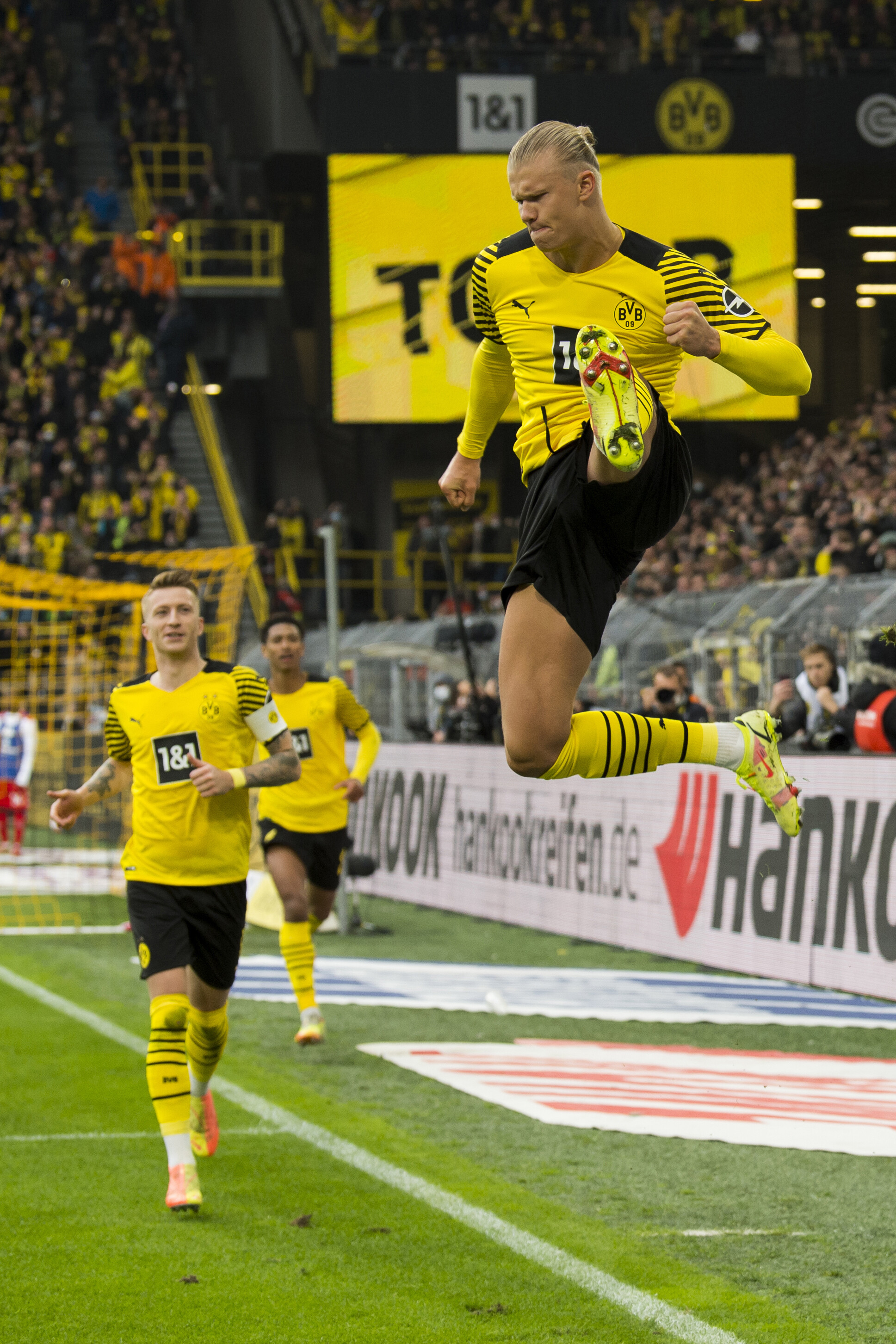 Erling Haaland Wallpaper