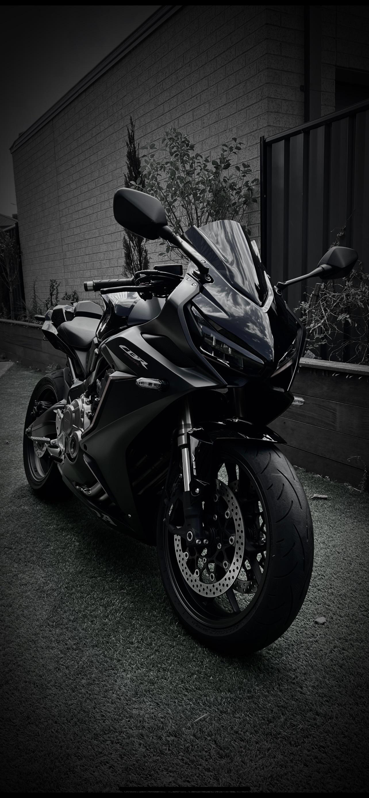 Made my CBR650R into a wallpaper