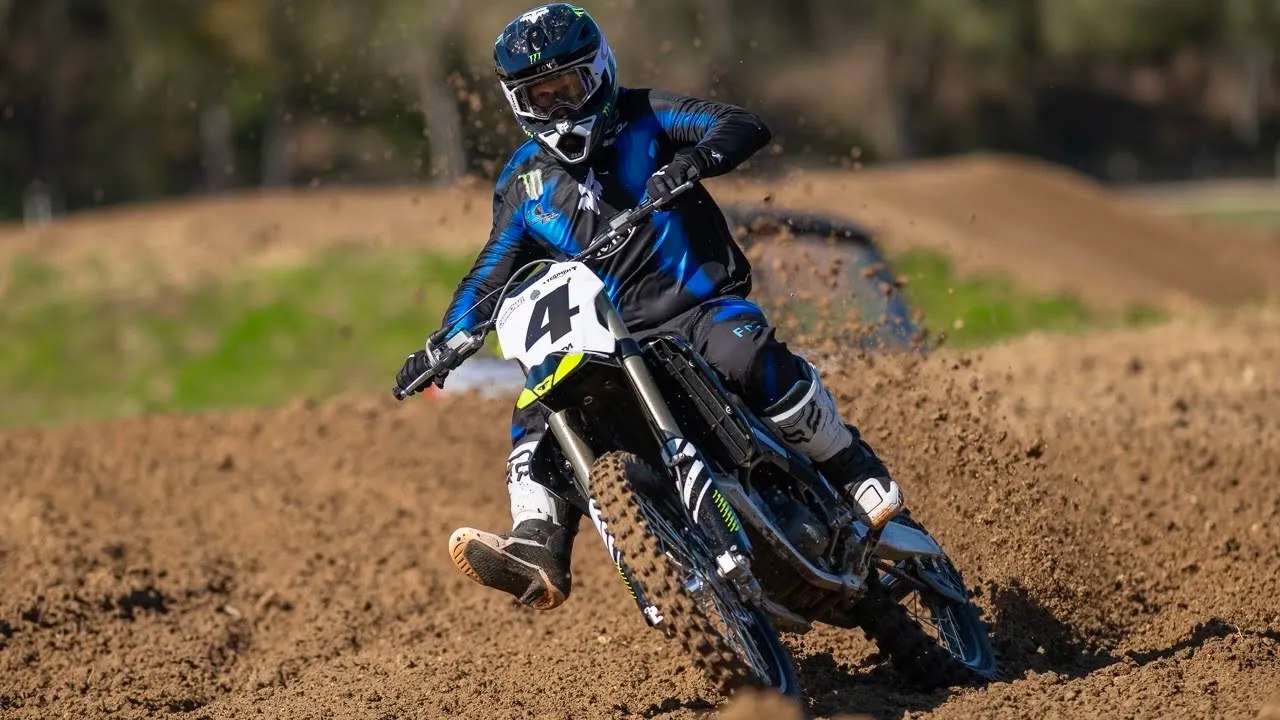 Motocross Wallpaper & Dirt Bike