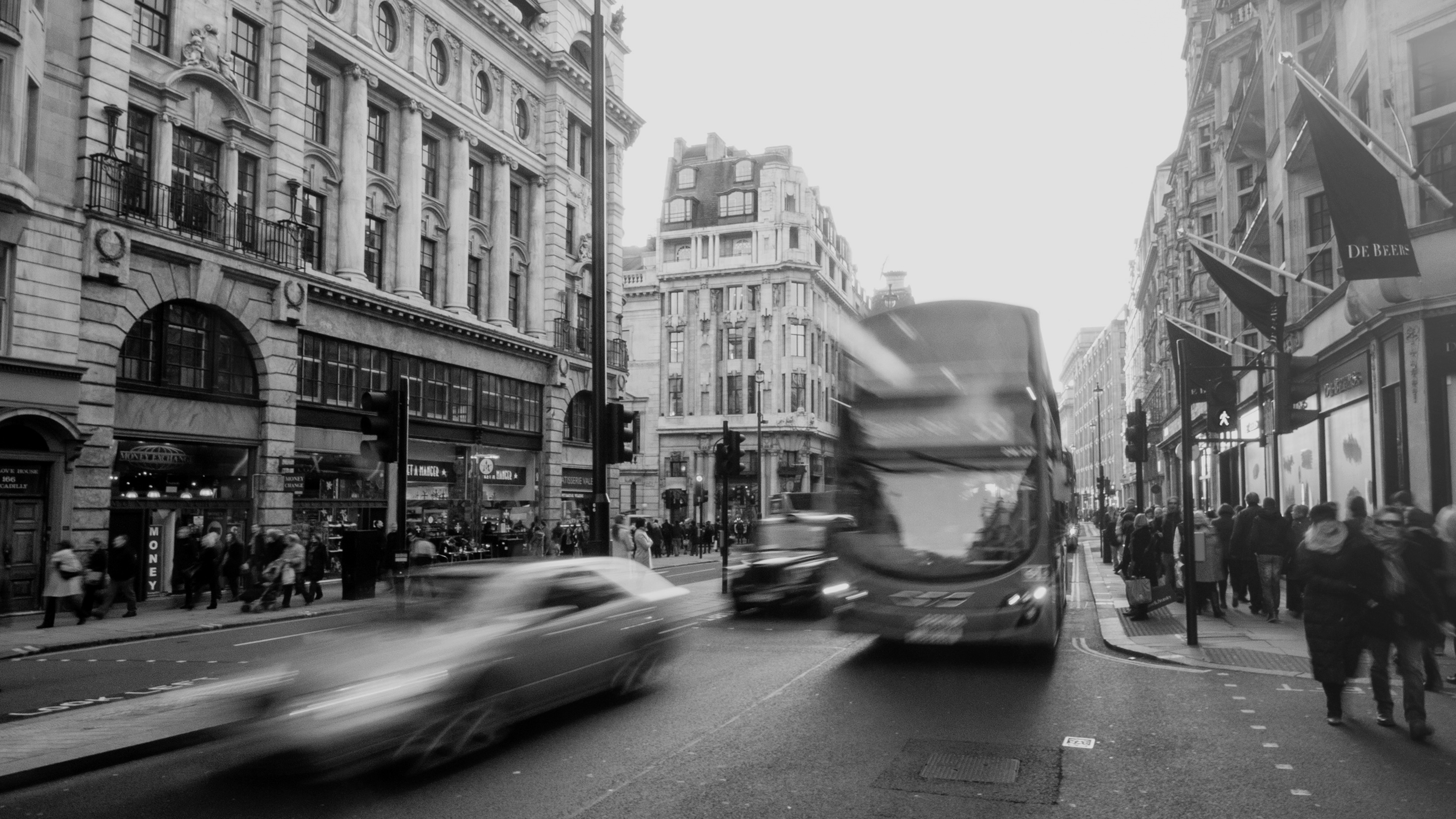 London City Street People Winter Dark