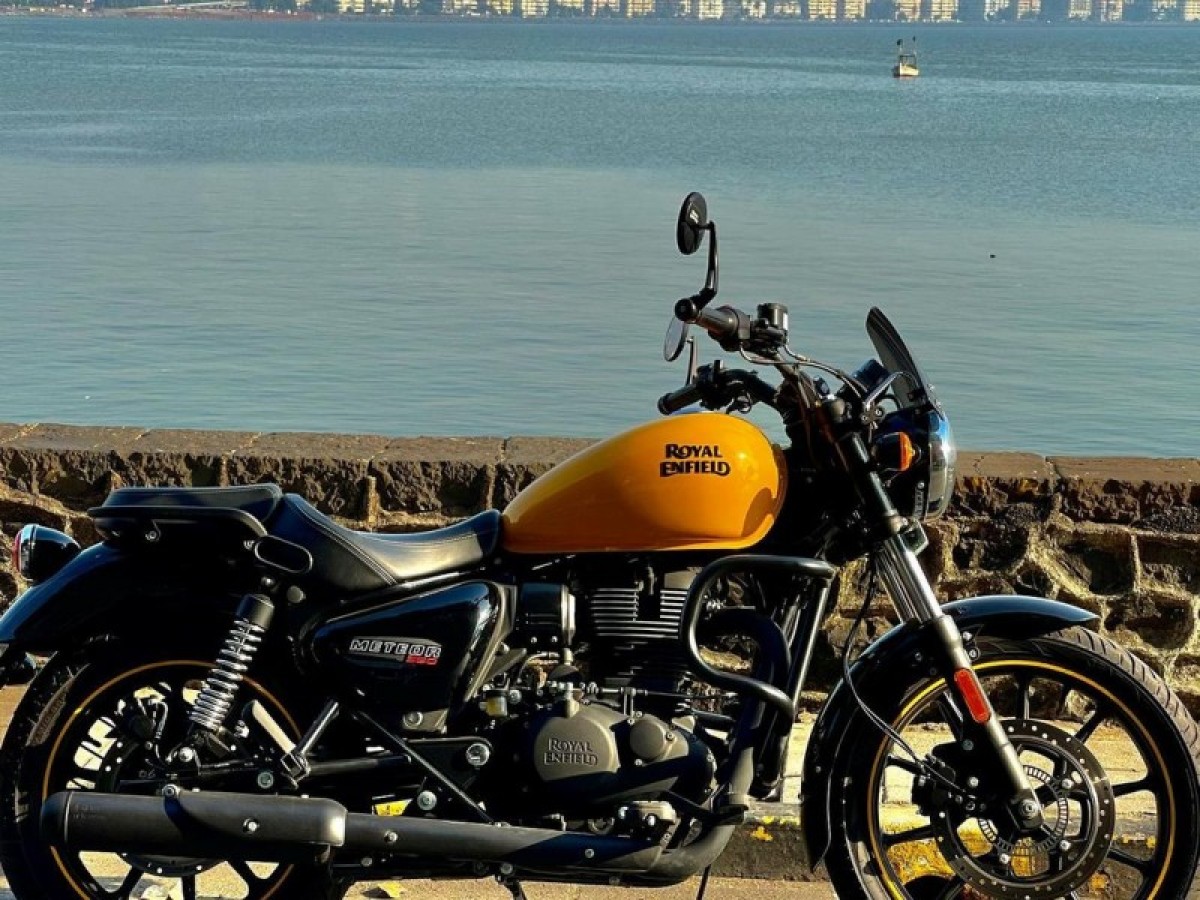 Royal Enfield Meteor 350 Fireball