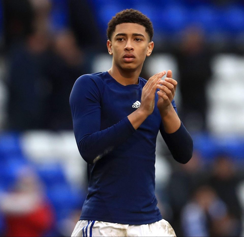 Man Utd and Chelsea in £50m transfer