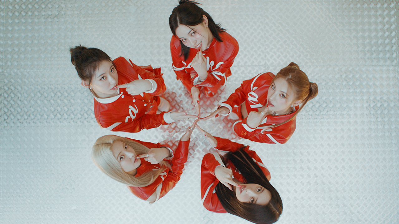 ITZY в X: „ITZY CAKE M V Teaser 1