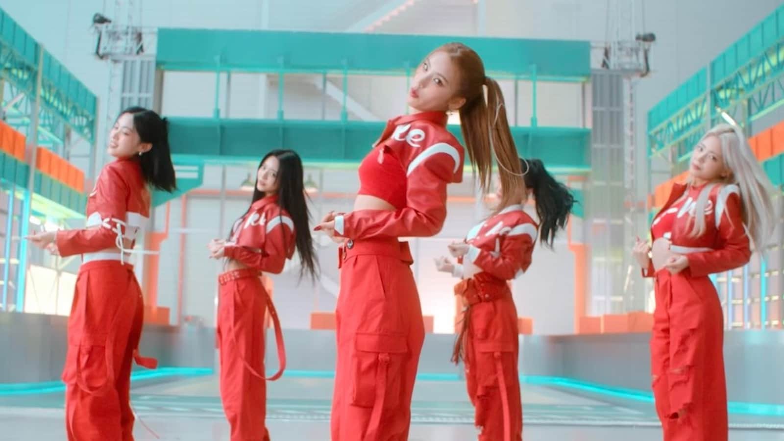 ITZY returns with a bang! 'Cake' MV