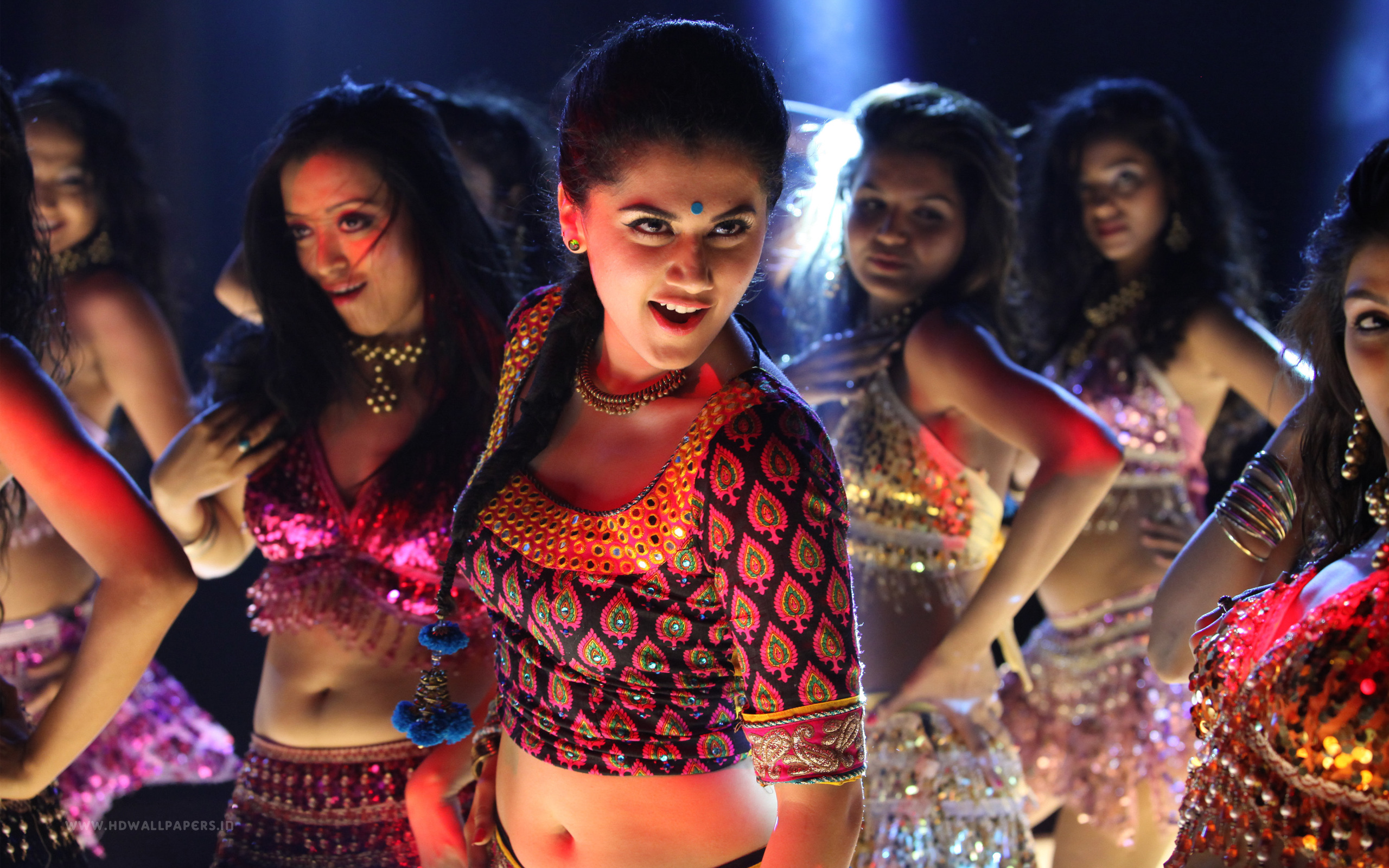 Download Taapsee Pannu Movie Shadow