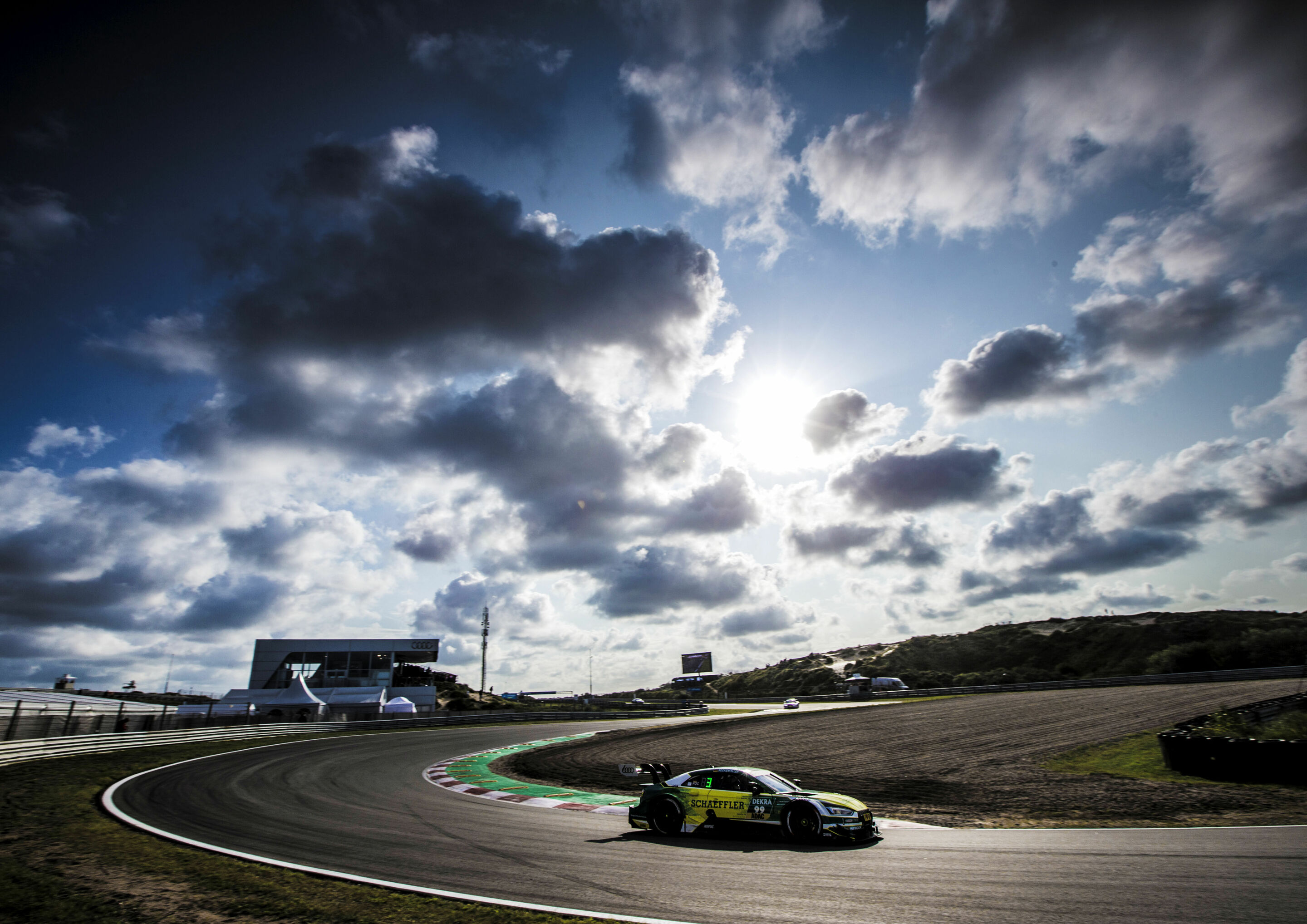 DTM at Zandvoort: Demanding track