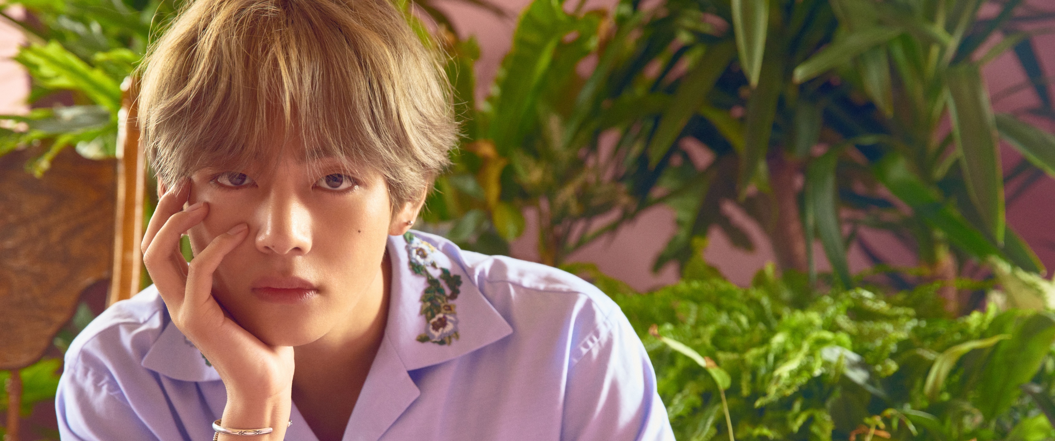 V (BTS) Wallpaper 4K, South Korean