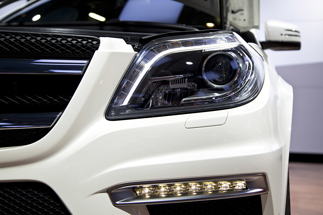 Photos Mercedes Benz GL 63 AMG V8 White