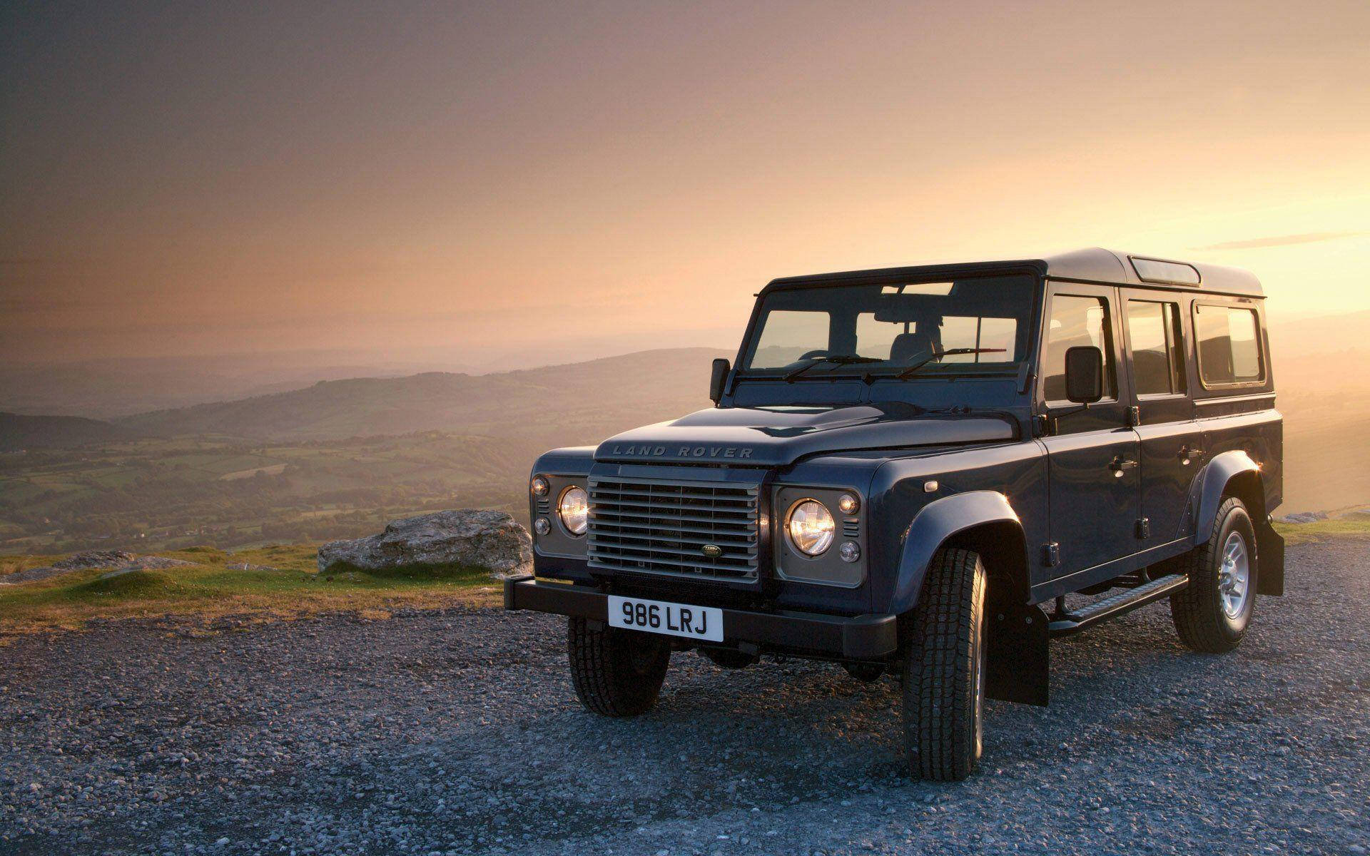Download Land Rover Wallpaper