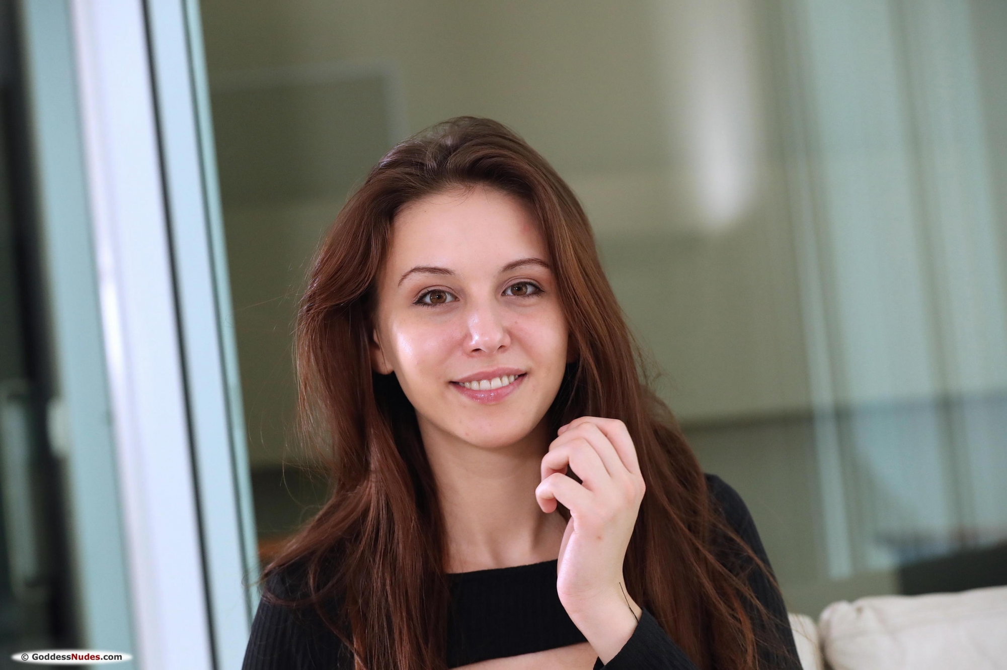 model, eyes, looking at viewer, smiling