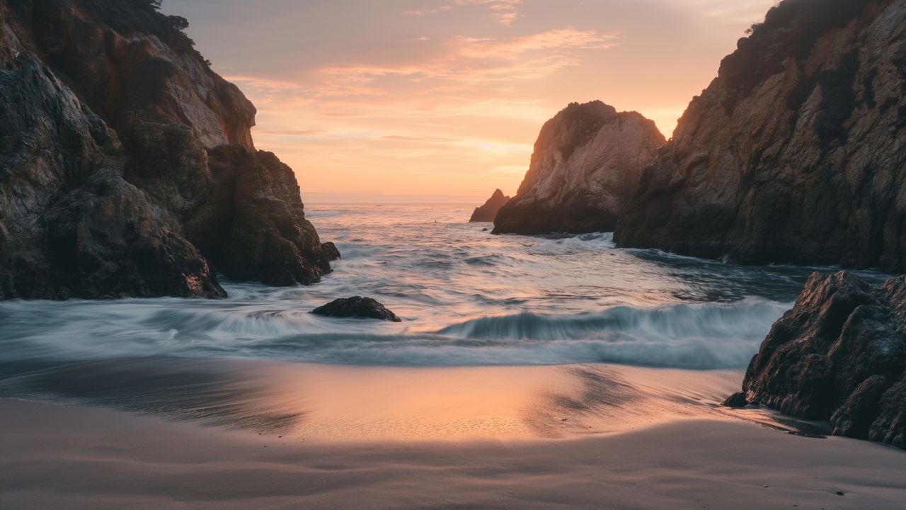 Pfeiffer Beach Wallpaper