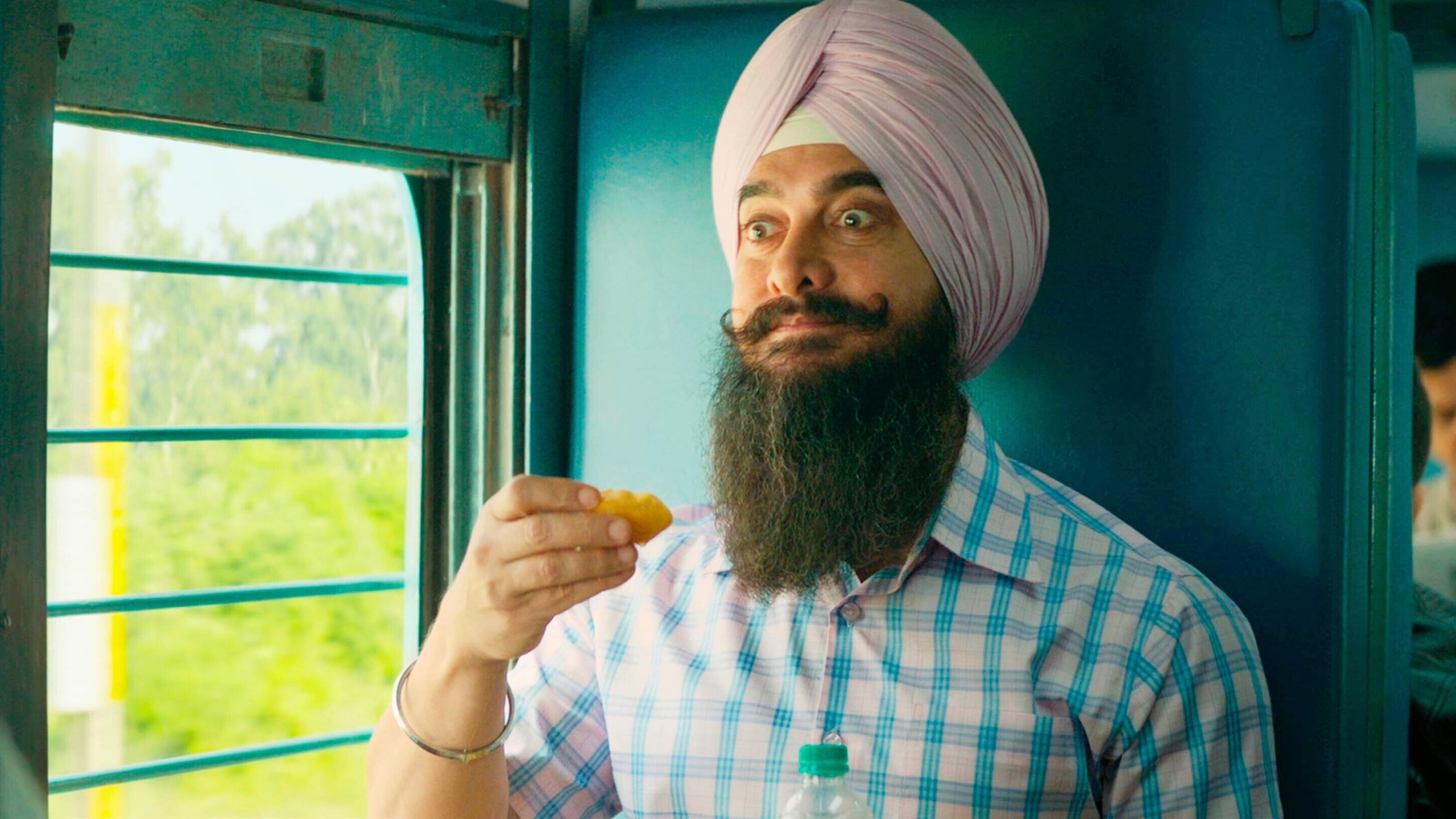 Run, Laal, run: Aamir Khan stars