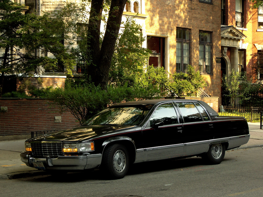 Cadillac Fleetwood Brougham