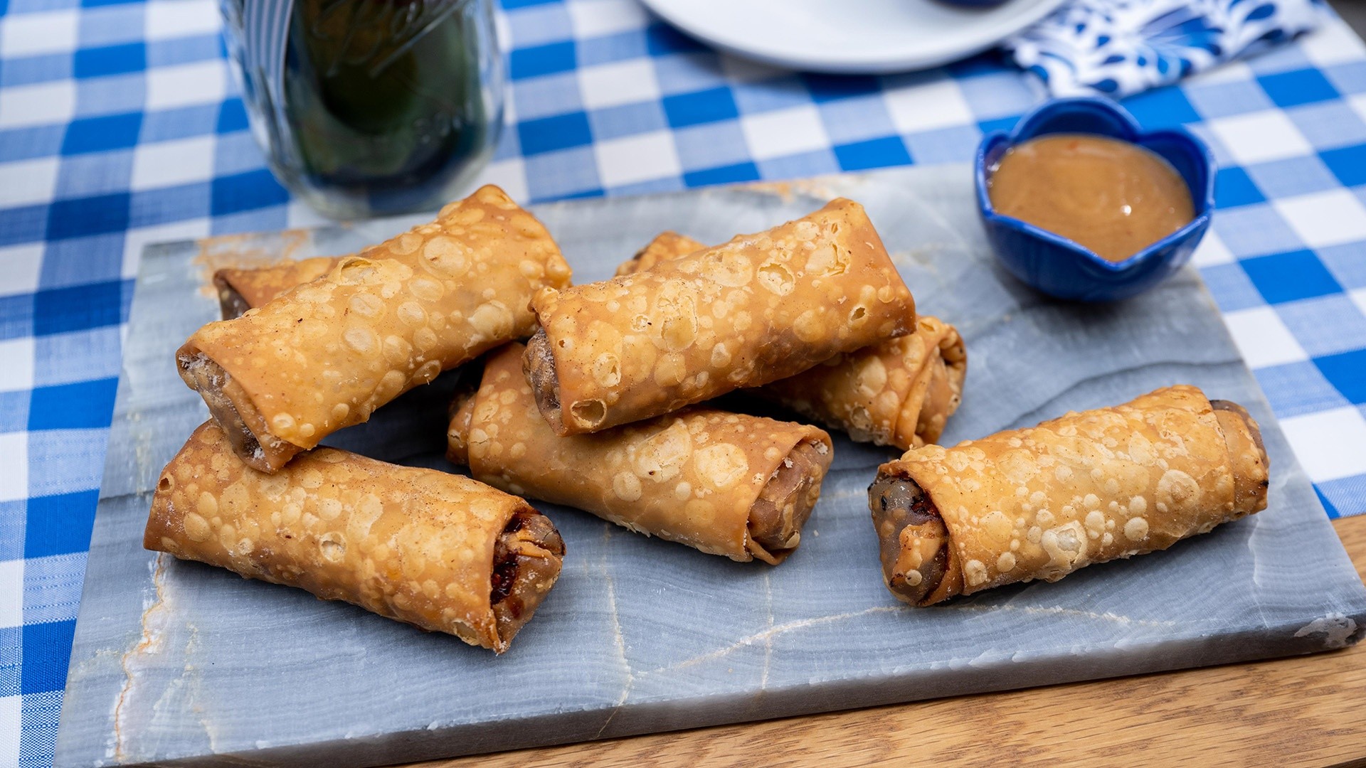 Pulled Pork Egg Rolls Recipe