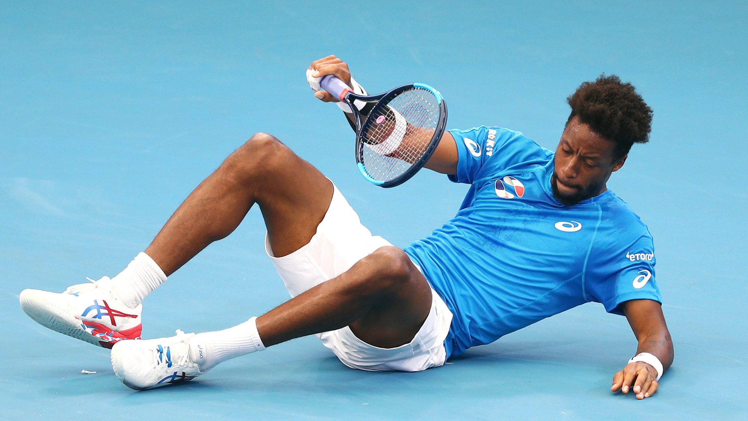 Djokovic clinches Serbia's win; Nadal's