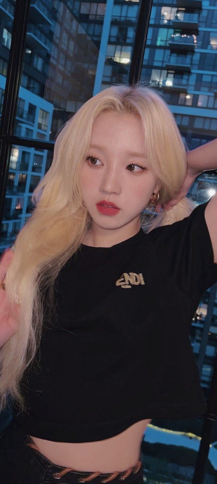 ˑ⇁