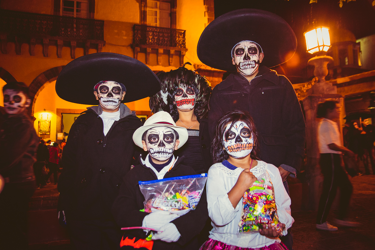 Calacas and Catrinas