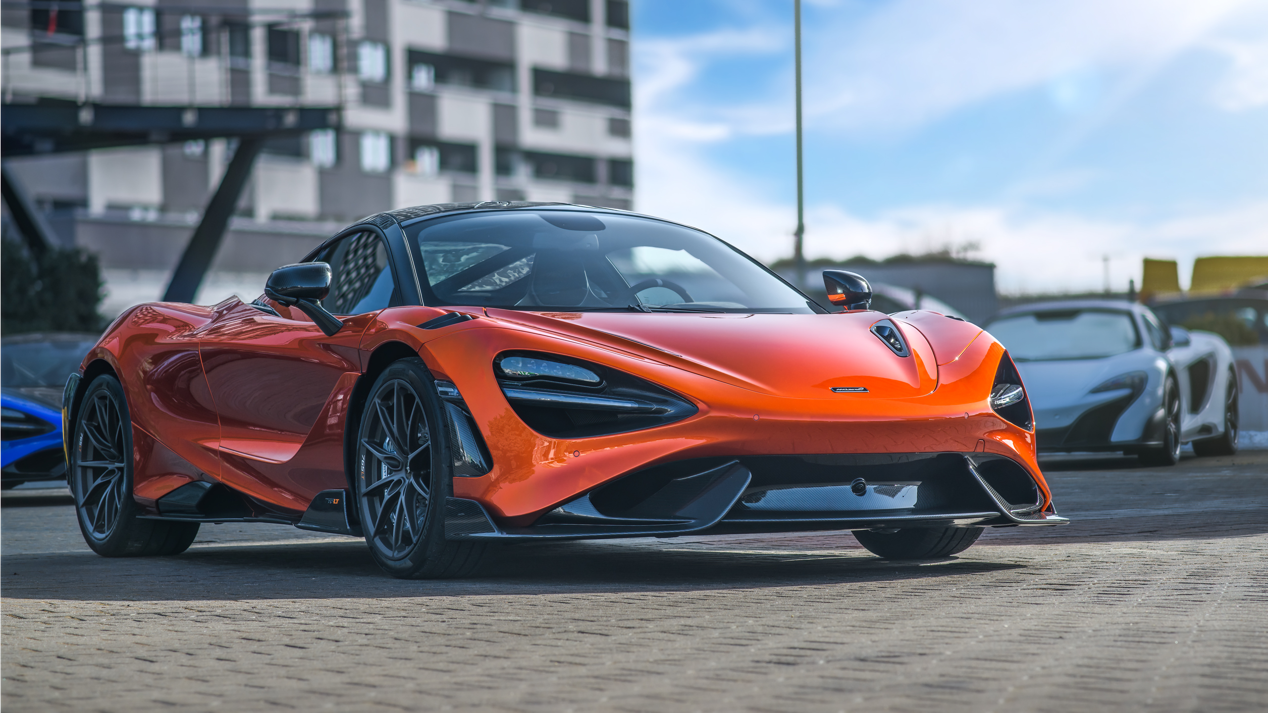 Download Vehicle McLaren 765LT HD Wallpaper