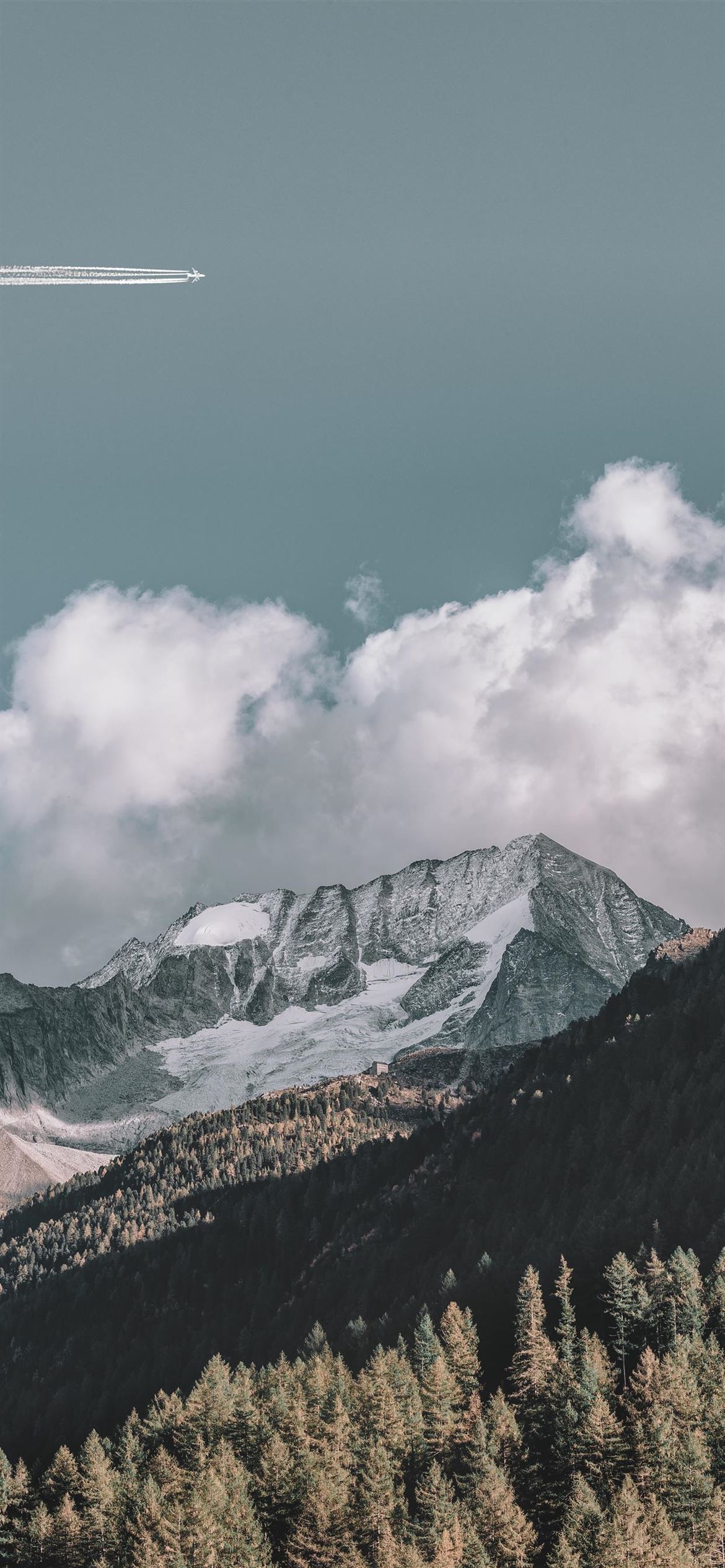 Nature and technique iPhone Wallpaper