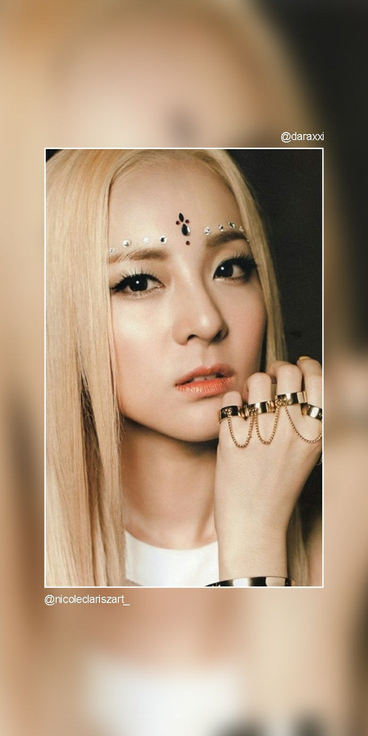 2ne1 Dara Wallpaper 3 (Falling in Love)