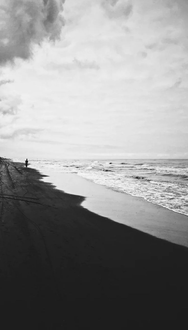 Ocean Black & White Picture. Download