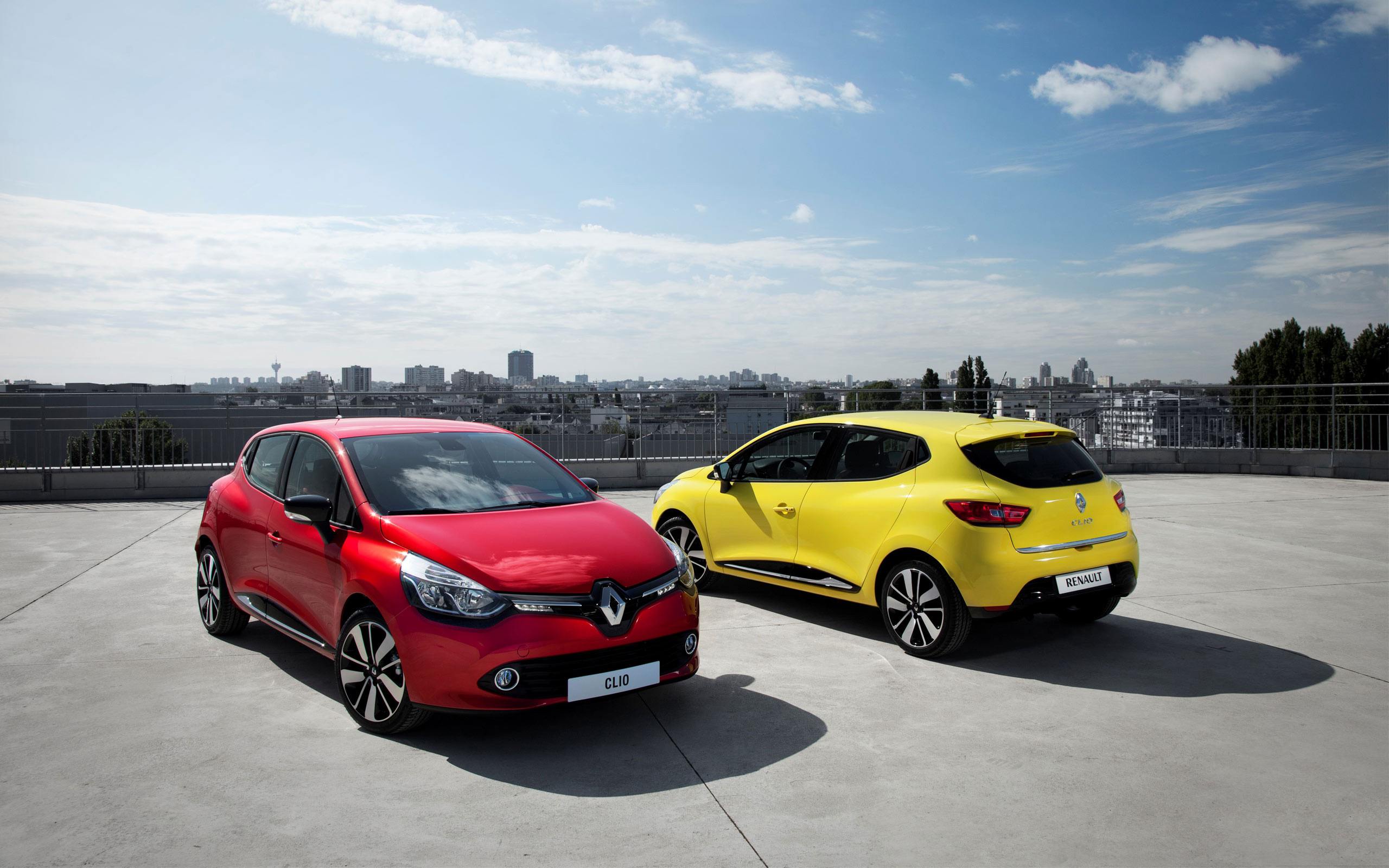 Renault Clio Wallpaper Car