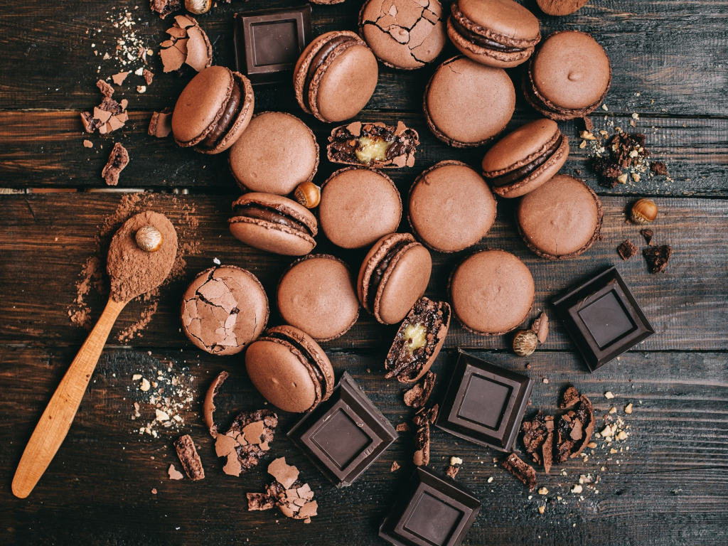Wallpaper macaron, brown, chocolate