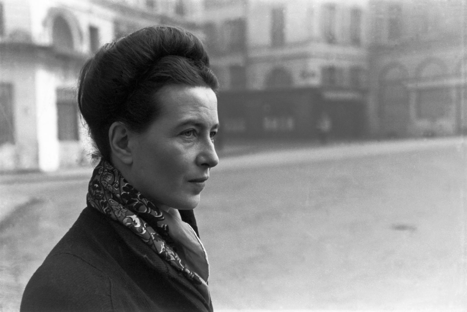 Simone de Beauvoir Guide to Paris