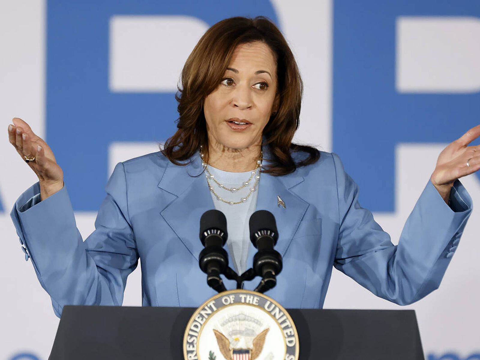 Republicans target Harris in new ad