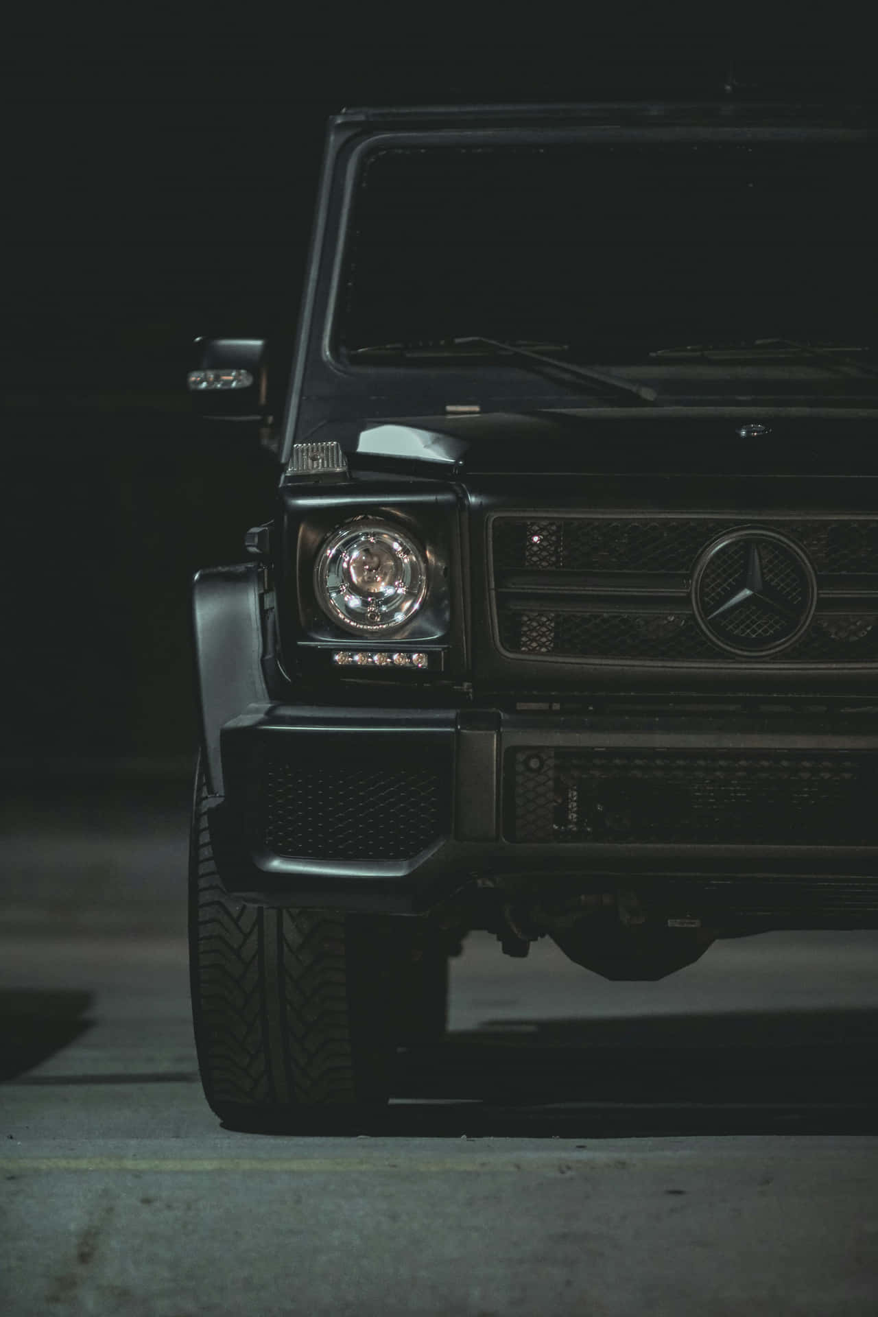 Download Mysterious Mercedes G Wagon Night Wallpaper