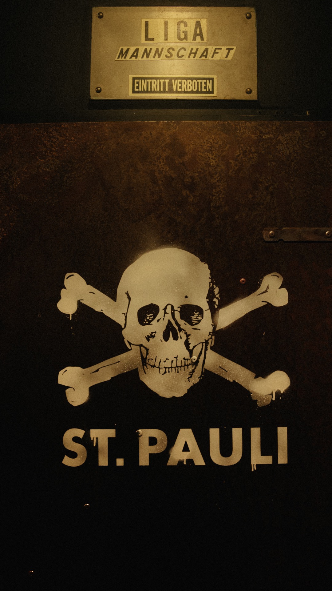 FC St. Pauli weniger