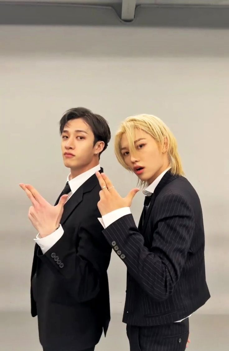 Stray Kids Felix and Bang Chan Wallpaper