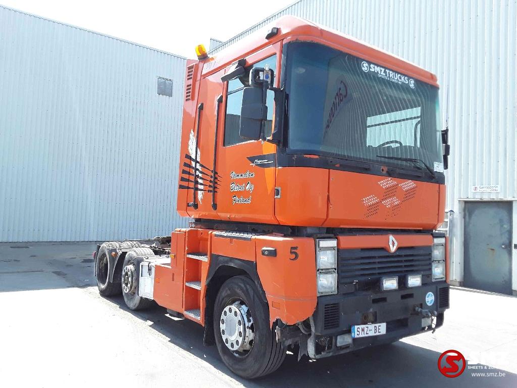 Renault Magnum 440 6x2. Cab over