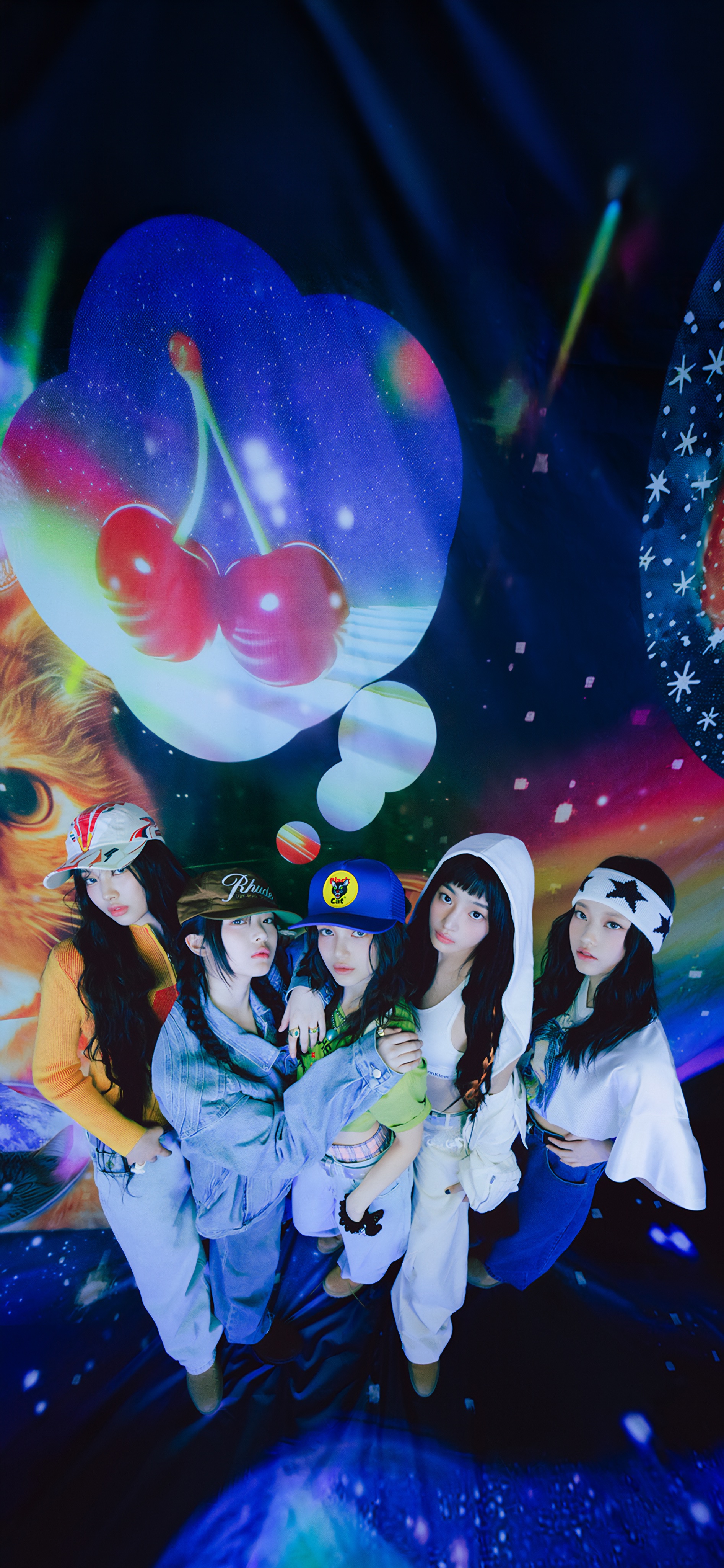 8K wallpaper for mobile #뉴진스