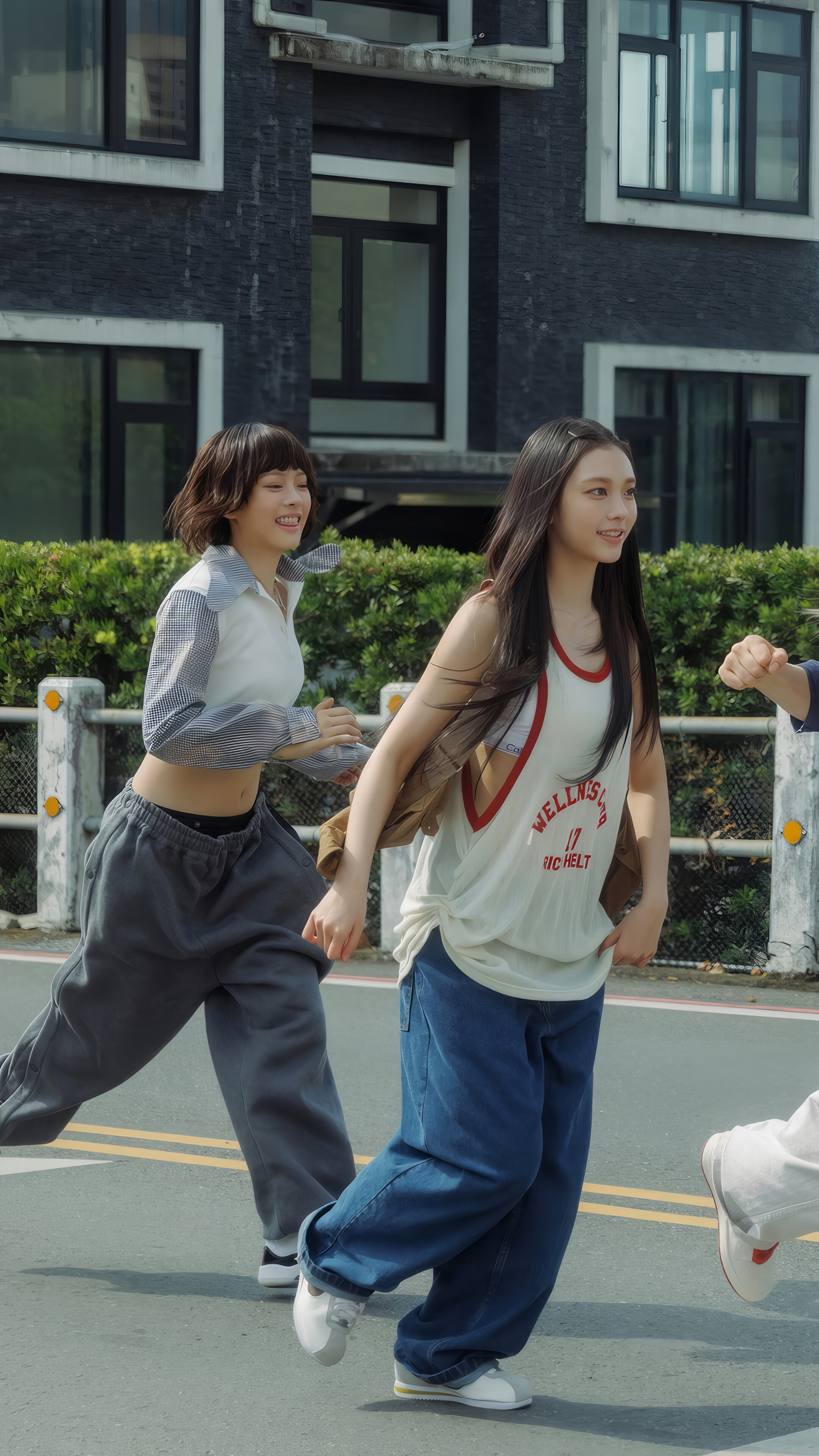 How Sweet Members 4K Wallpaper iPhone