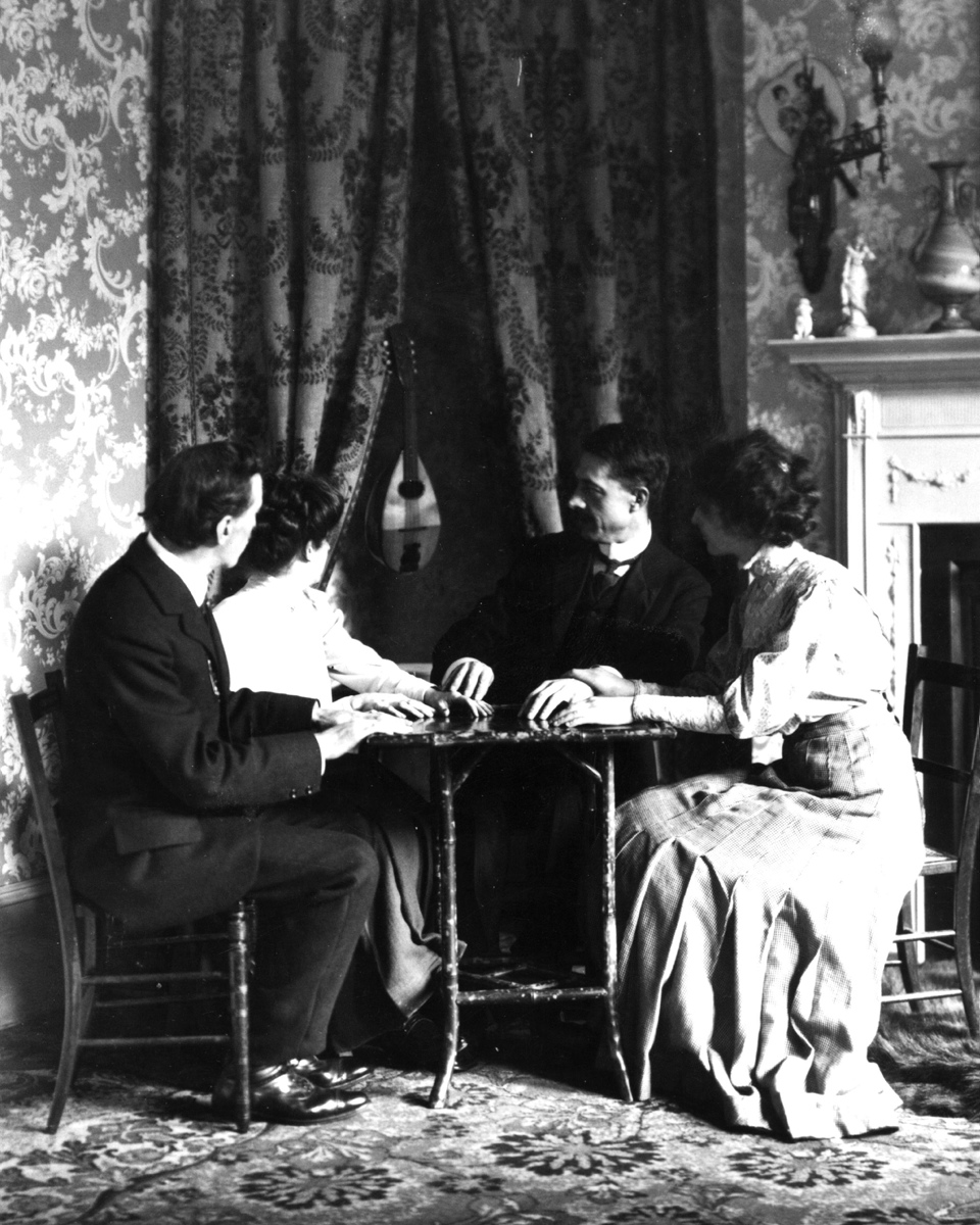 Haunting photo of seances from the past