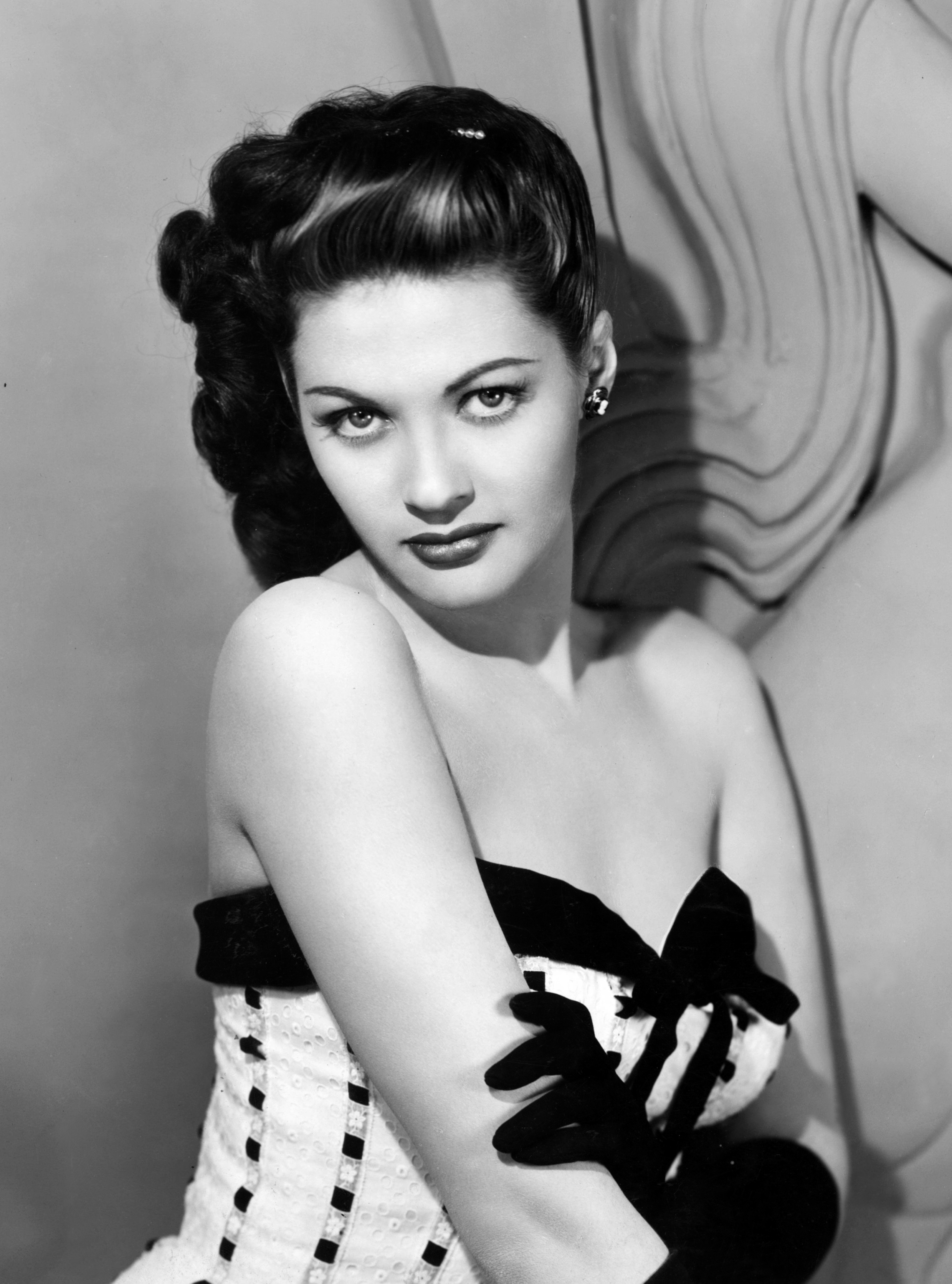 Yvonne De Carlo: Movies, TV