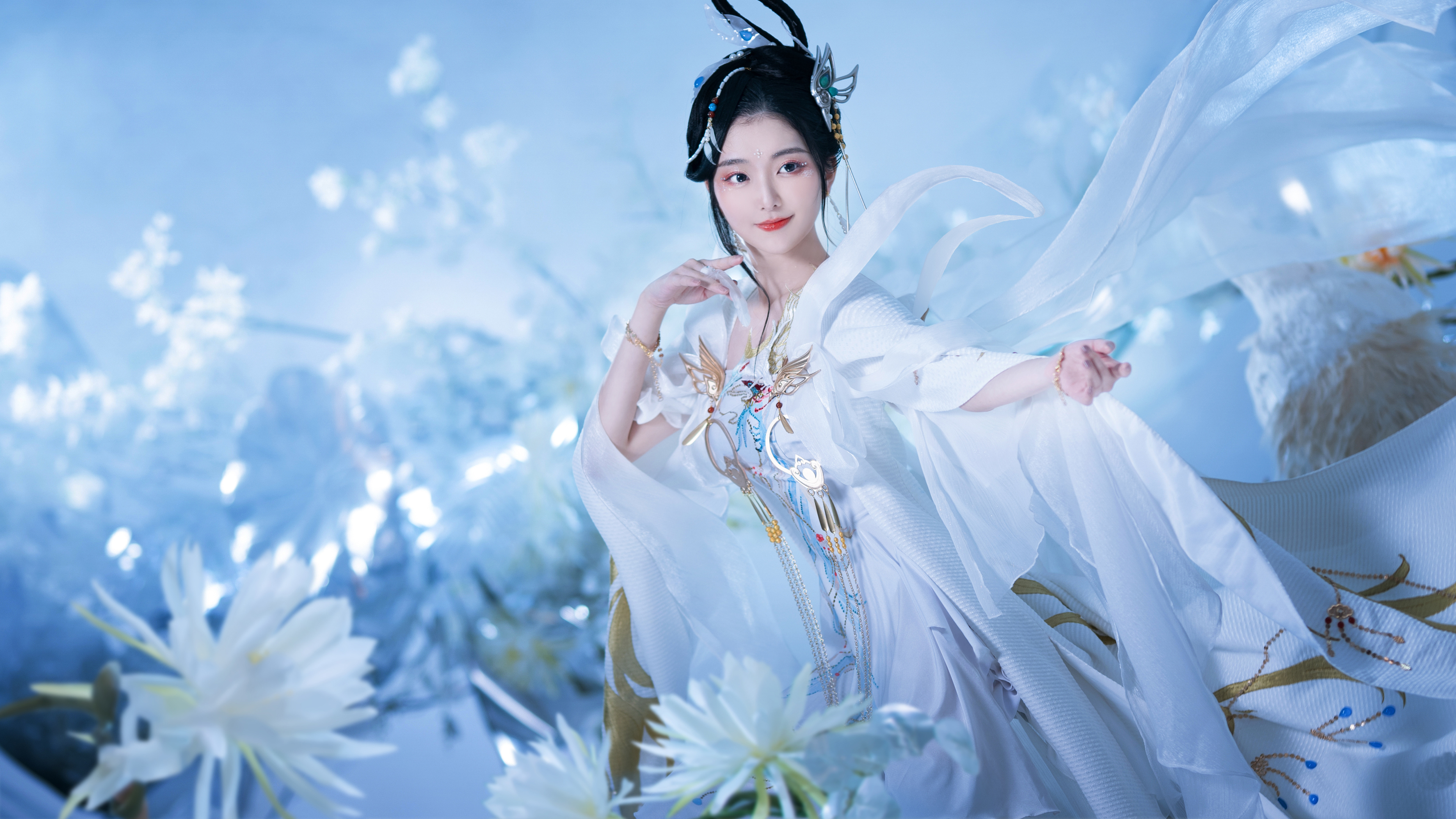 Download Cosplay Chinese Woman Model 4k