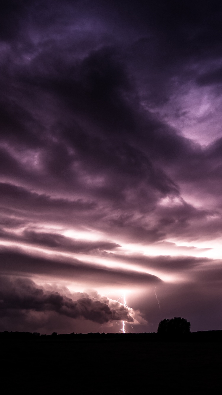 Lightning Strike Wallpaper 4K